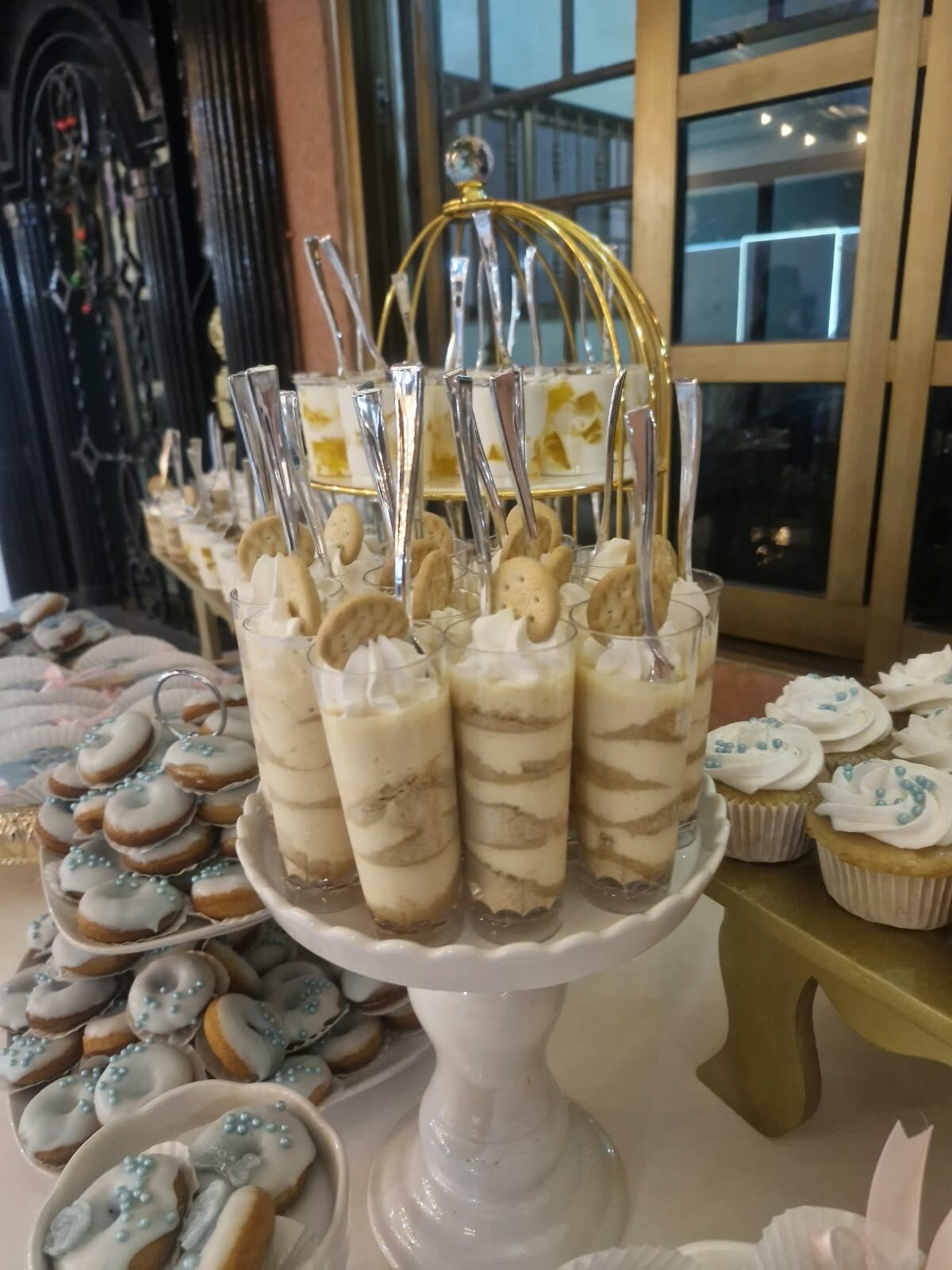 Carlotas de limón