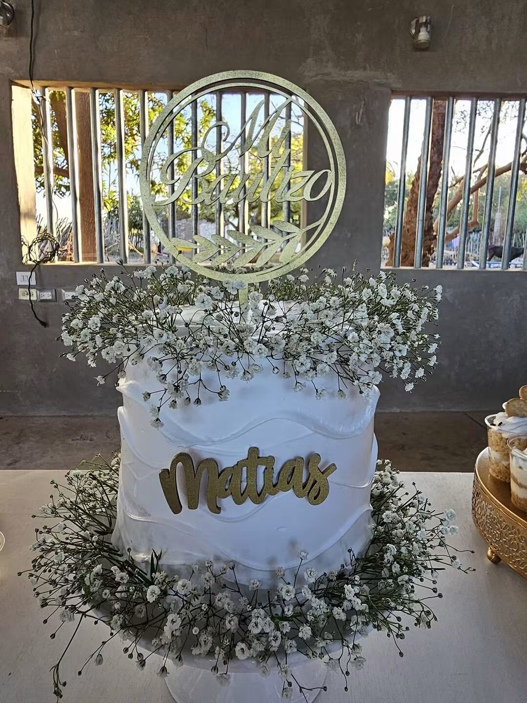 Bautizo con nube de flores