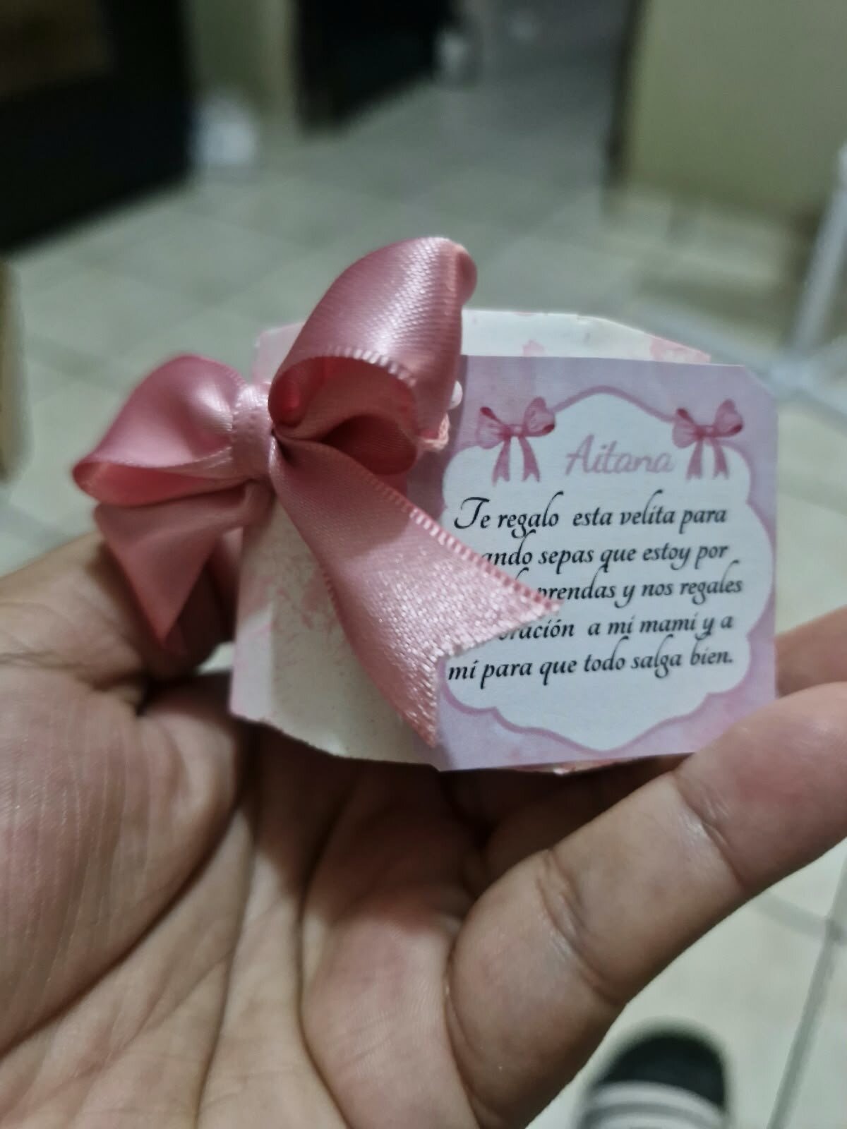 Octágono rosa con moño